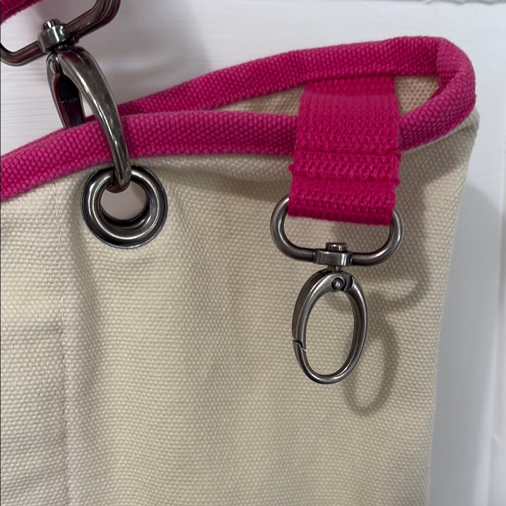 Vibrant Pink and Cream Canvas Tote with Daisy Design - Picture 5 of 9